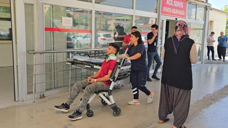 Yangın bölgesine giden arazöz devrildi: 2 yaralı