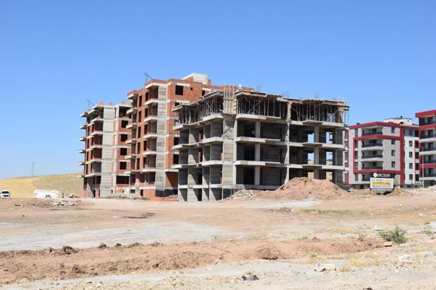 Batman’da üniversite sınavı süresince sessizlik için inşaatlar durduruldu, semt pazarları kurulmadı/Ek fotoğraflar