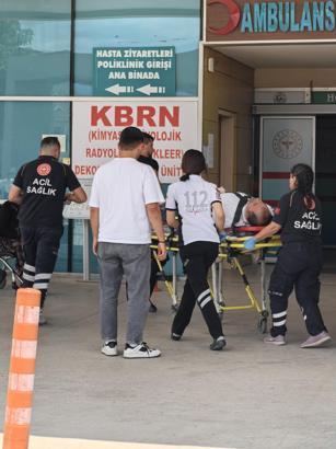 Bursa'da 2 otomobil çarpıştı; 2 yaralı