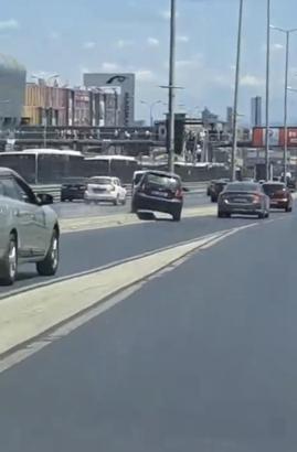 İstanbul- Beylikdüzü'nde zincirleme kaza: 2 yaralı