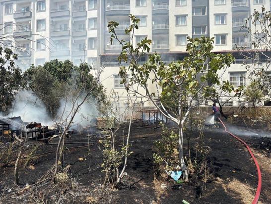 Hatay’da bahçe yangını söndürüldü