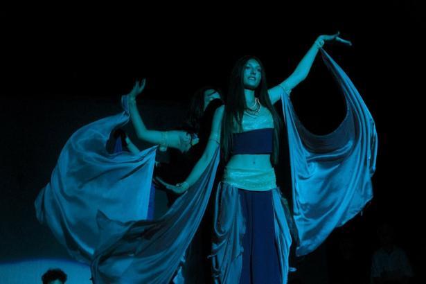 Liselilerden 'tarih sokağı' gösterisi