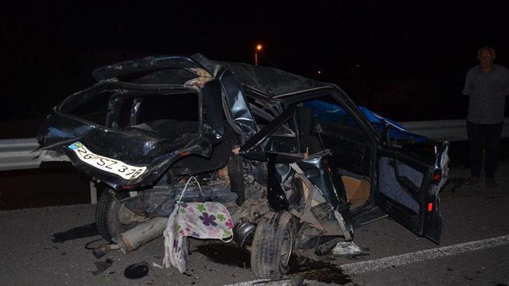 Kütahya’da iki otomobil çarpıştı: 1 ölü, 3 yaralı
