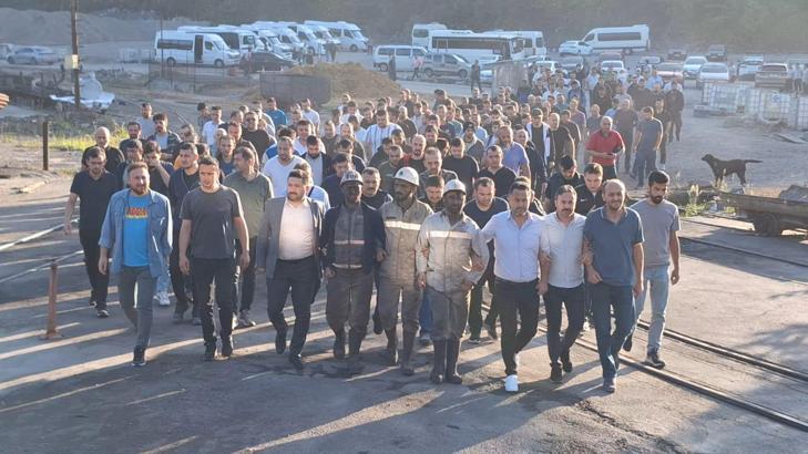 Madencilerden 'zam teklifi' eylemi