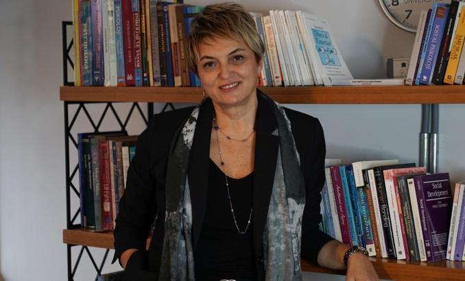 ‘Gençler dijital dünyada görünür olma baskısıyla mücadele ediyor’