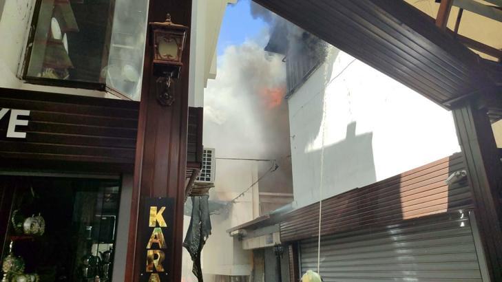 Tarihi Kaleiçi Çarşısı'nda yangın