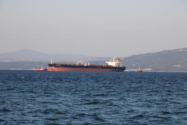 Çanakkale Boğazı’nda gemi arızası; boğaz trafiğe kapatıldı