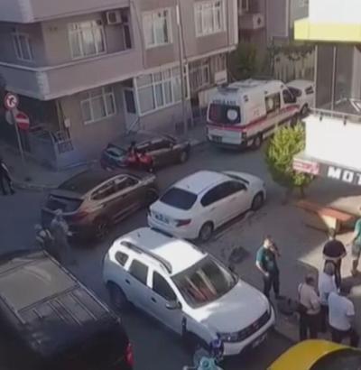 İstanbul - Bağcılar'da aranan şüpheli, polise yakalanmamak için çatıdan atladı