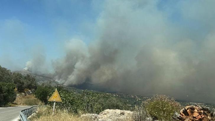 Sakız Adası'ndaki yangın kontrol altına alındı