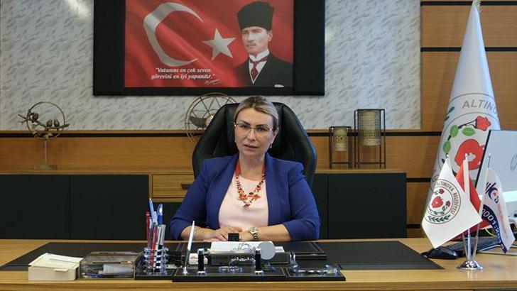 Altınova Belediye Başkanı Fazlaca, partisinden istifa etti