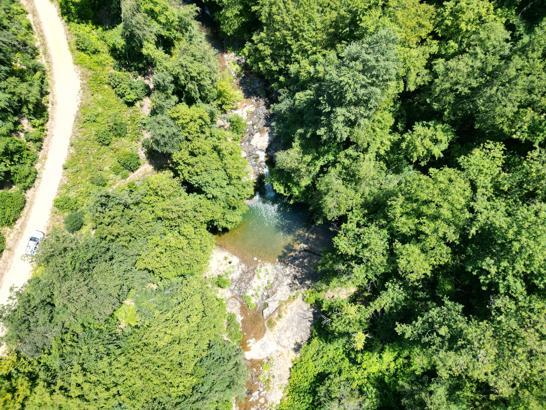 Küre Dağları Milli Parkı'nın eteğindeki Gölderesi Şelalesi dron ile görüntülendi