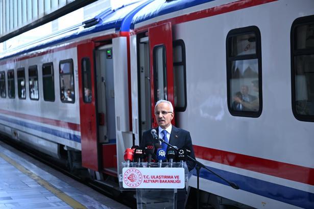 Bakan Uraloğlu: Van-Tahran tren seferleri, planlanan şekilde sürüyor