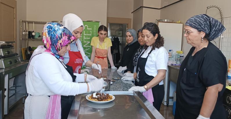 Gastronominin yeni şefleri yetişiyor