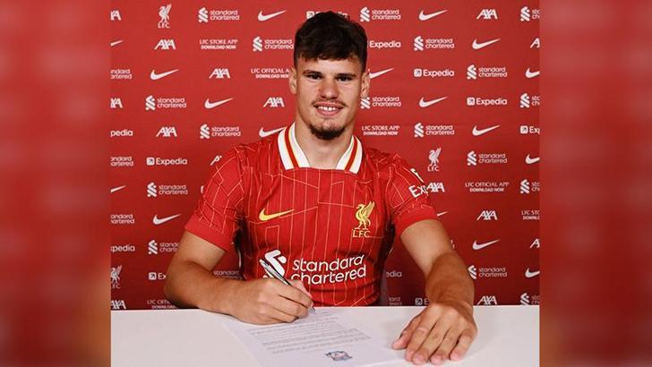 Liverpool, Milos Kerkez’i açıkladı