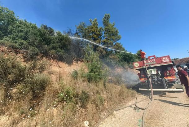 Antalya'nın 3 ilçesinde orman yangını (2)