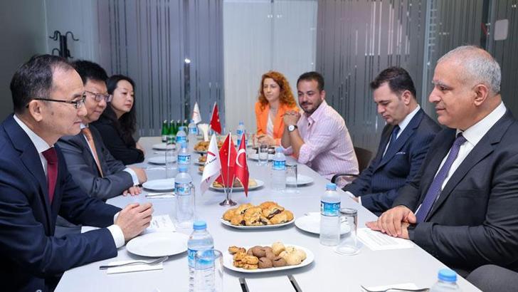 Çin Halk Cumhuriyeti Ankara Büyükelçisi Jiang Xuebin'den DHA'ya ziyaret