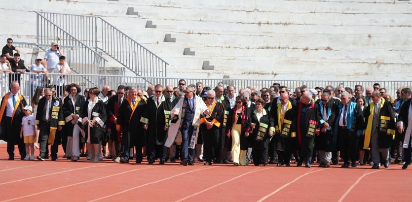 NKÜ'de 5 bin öğrenci mezun oldu