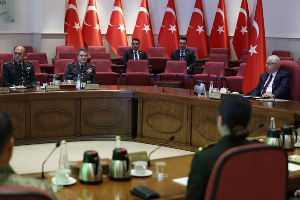 Bakan Güler: Ordumuzun gücünü sürekli tahkim ediyoruz