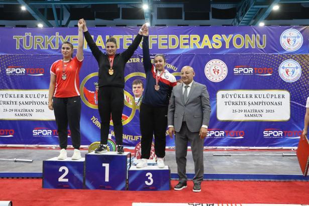Türkiye Halter Şampiyonası’nda kadınlar altın madalyalarını aldı