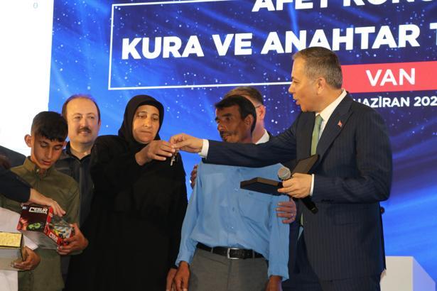 Bakan Yerlikaya: Büyük ve güçlü Türkiye'yi birlikte inşa edeceğiz