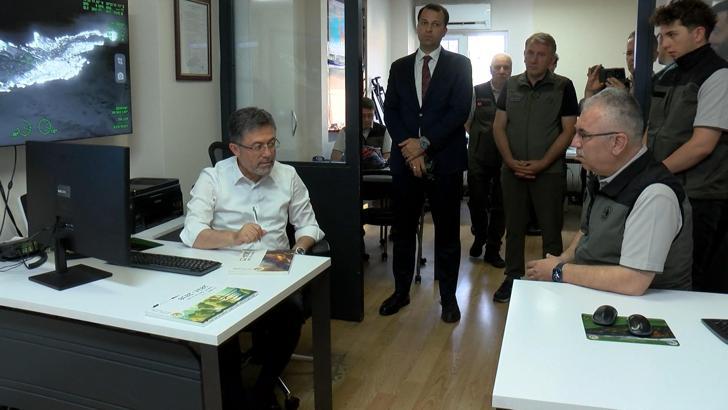 İstanbul- Bakan Yumaklı: Bilecik- Sakarya sınırındaki yangın devam ediyor, ekiplerimiz mücadele halinde