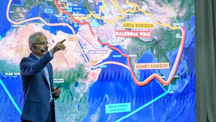 Bakan Uraloğlu: Türkiye, 21 ülkeye doğrudan bağlanan ticaret omurgası haline geliyor