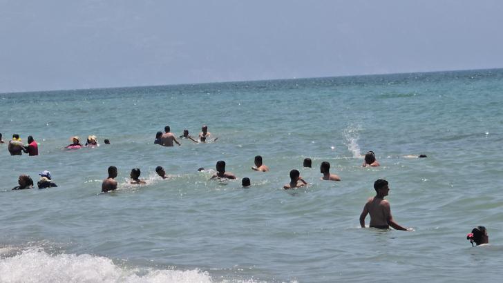 Hatay’da sahiller doldu