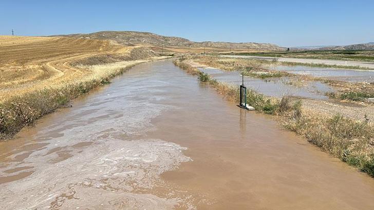 Çankırı'da kanalın duvarı çöktü; 250 dönüm tarım arazisi zarar gördü