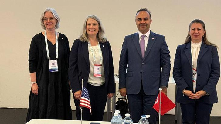 Bakan Kacır: Antarktika'da kalıcı ‘Türk Bilim Üssü’ kuracağız