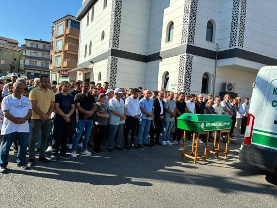 Denizde boğulan Alperen, son yolculuğuna uğurlandı