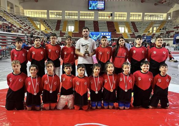 Kepez Belediyespor’dan Türkiye şampiyonluğu