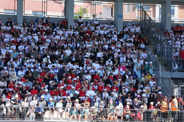 Bakan Bak: Hep beraber bu yazı hareketli geçireceğiz
