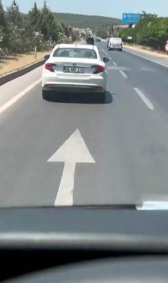 Ambulansa yol vermeyen sürücüye 993 lira ceza
