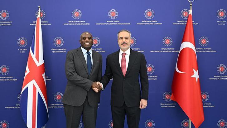 Bakan Fidan, Birleşik Krallık Dışişleri Bakanı Lammy ile görüştü