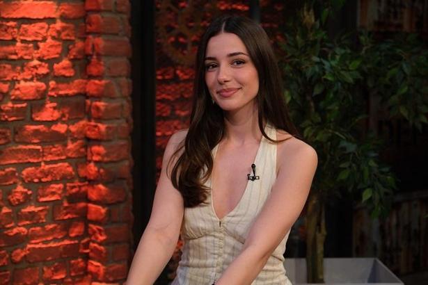 ‘Afra kırılgan bir kelebek’