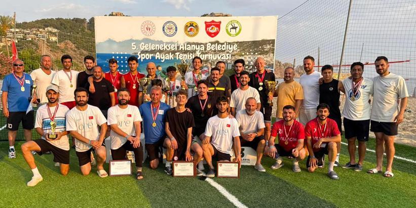 Ayak Tenisi Turnuvası sona erdi