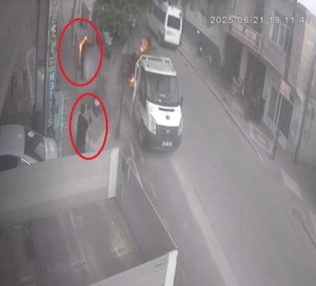 Kamyonetin kasasındaki jeneratör patladı; alevler tamirciye sıçradı