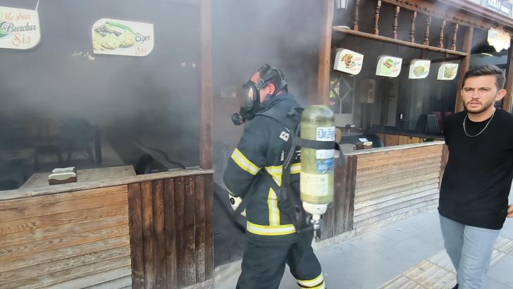 İş merkezinde yangın paniği