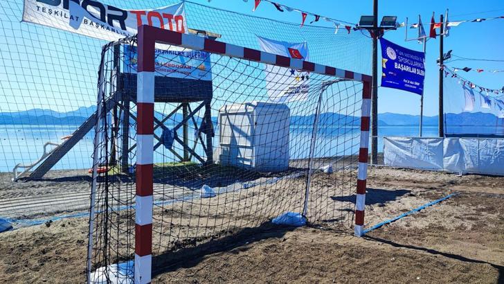 Plaj hentbolunda üniversiteler Köyceğiz’de buluşuyor