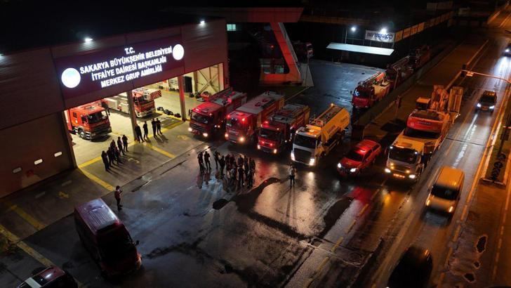 Sakarya'dan Manisa'daki orman yangınına destek ekibi