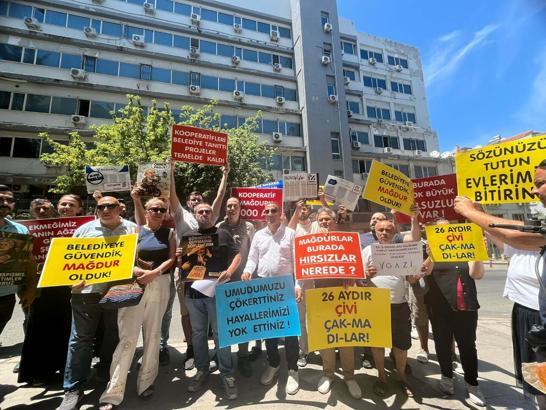 İzmir'de 'yolsuzluk' operasyonu; Tunç Soyer ve CHP İl Başkanı da gözaltında (5)