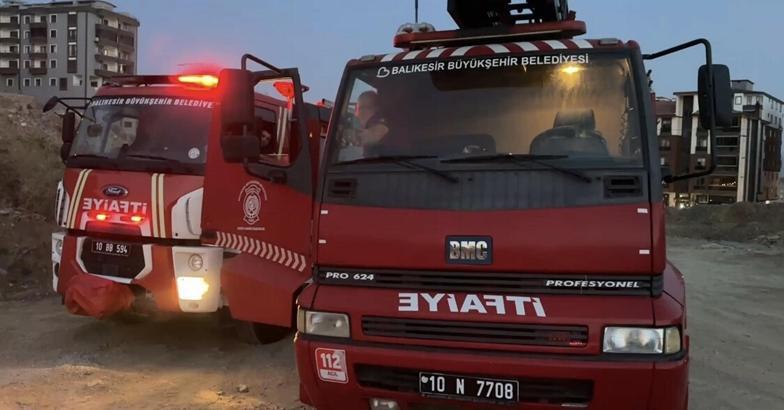 Zeytinlik yangını çıktı: ormana sıçramaması için müdahale sürüyor