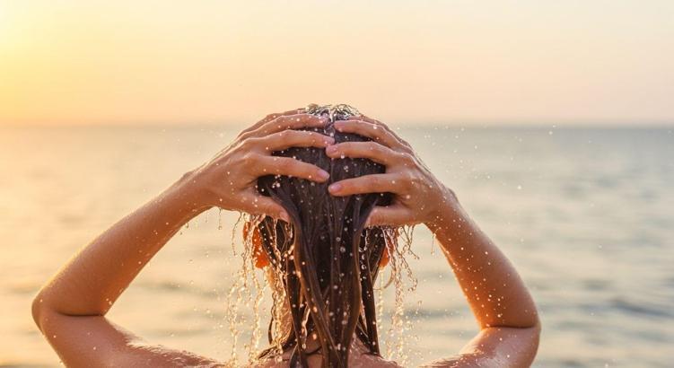 ‘Yaz aylarında saçlarınıza ekstra özen gösterin’