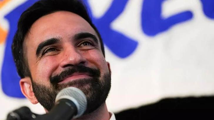 New York belediye başkanlığı ön seçimini Müslüman aday Mamdani resmen kazandı