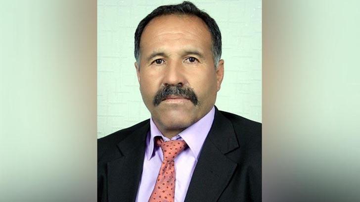 Kestiği ağacın altında kalıp öldü