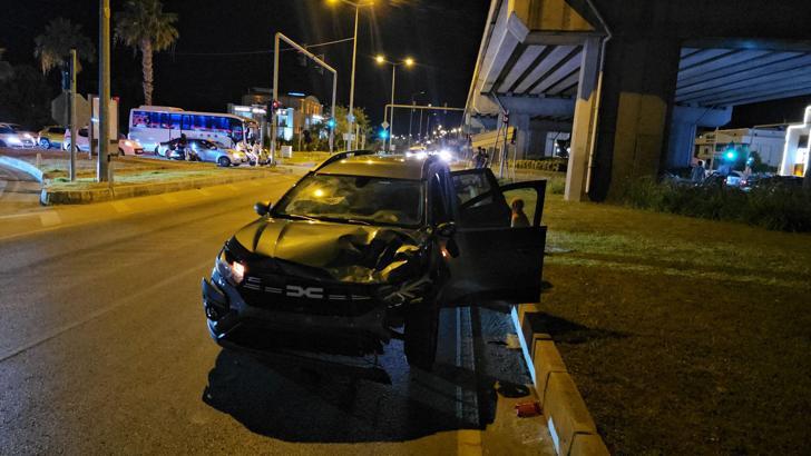 Otomobille çarpışan motosikletli yaralandı