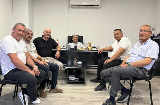 Burdur'da halk otobüsleri kooperatifinde Mustafa Acar, güven tazeledi