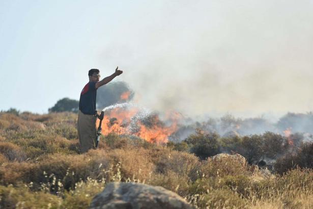 İzmir'deki orman yangını 2'nci gününde