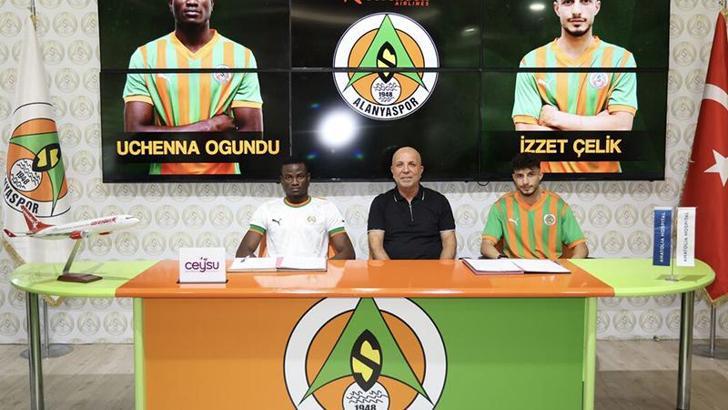 Alanyaspor, Uchenna Ogundu ve İzzet Çelik için imza töreni düzenledi