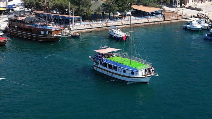 Güllük-Kıyıkışlacık arasında deniz ulaşımı başladı